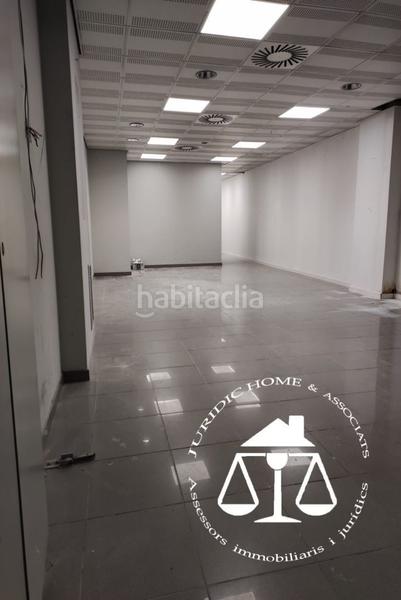 Foto 2df798d2-0232-4480-8705-a2160bb92943. Local comercial en La Verneda - La Pau Barcelona