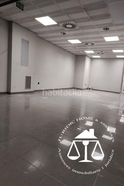 Foto d2c62cfc-94e8-4de9-bb64-aeaa5cbe0129. Local comercial en La Verneda - La Pau Barcelona