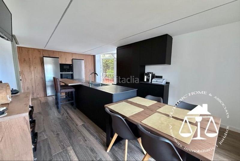 Foto 8814f6ca-eddc-49c7-b02f-09cbc71af463. Casa oportunidad en zona en Marianao Sant Boi de Llobregat