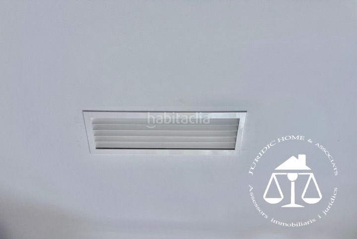 Foto 2442f192-e624-46e3-87a2-c997e5780f50. Casa adossada amb calefacció a Creu Alta Sabadell