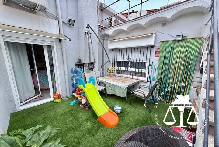 Foto 3cfcf312-0dca-40db-8112-f98562046875. Casa adossada amb calefacció a Creu Alta Sabadell