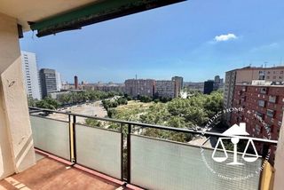 Pis a Diagonal Mar i el Front Marítim del Poblenou