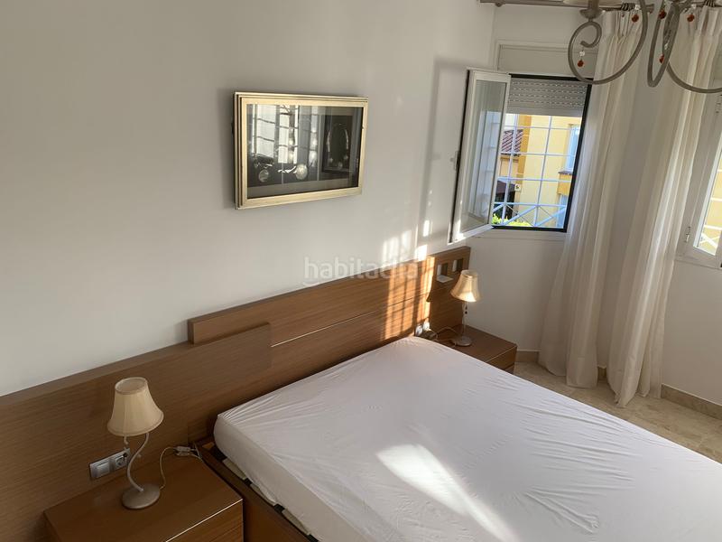 Foto 20f9885c-4b12-474b-80f5-0967f3922317. Location chalet dans calle tamarindo 9 dans Olivar de Quintos Montequinto