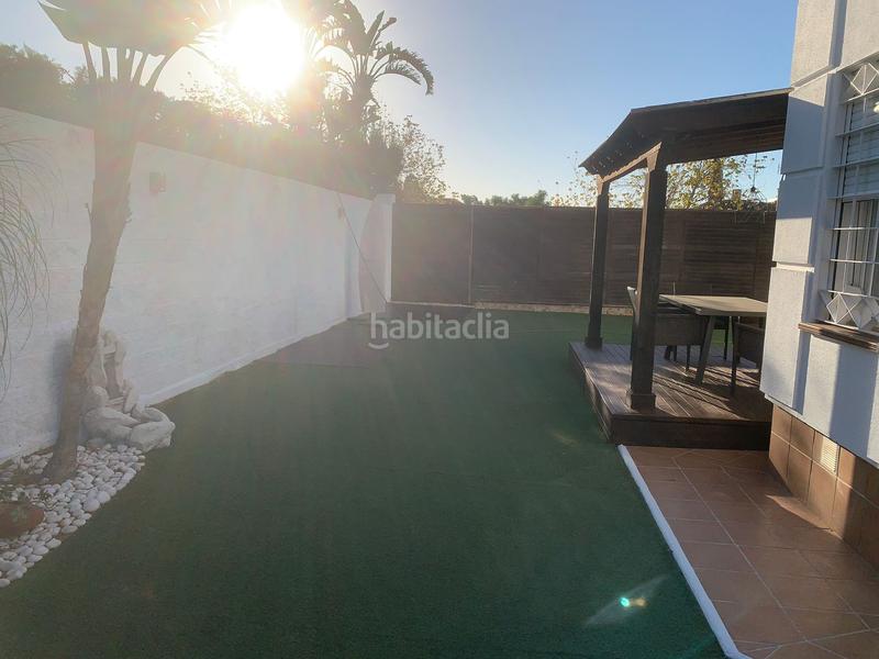 Foto 78f25c0b-61d0-4318-8327-6ea6047e745d. Location chalet dans calle tamarindo 9 dans Olivar de Quintos Montequinto