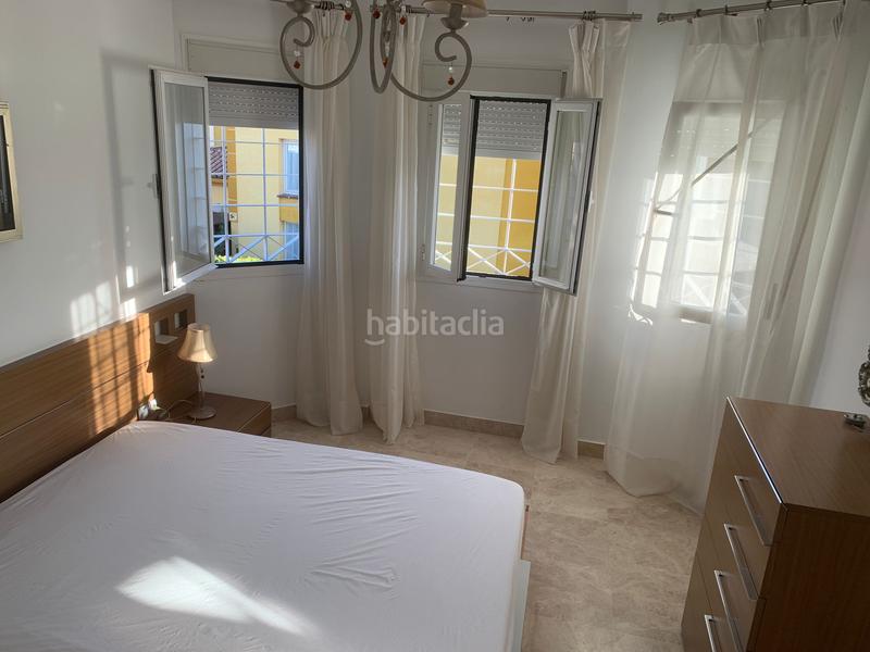 Foto c8d36909-81df-48fb-8abc-3ed696c2cd36. Location chalet dans calle tamarindo 9 dans Olivar de Quintos Montequinto