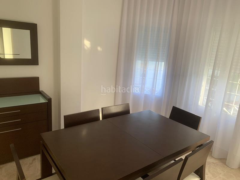 Foto 9340e5f8-5a06-406e-9f91-b015617d84f5. Rent chalet in calle tamarindo 9 in Olivar de Quintos Montequinto