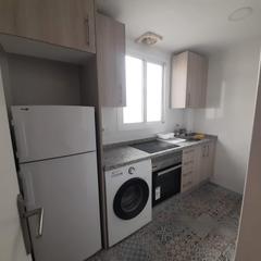 Location Appartement à Calle dean lópez cepero 10. Piso para alquiler temporal en zona alfalfa hasta junio 2026