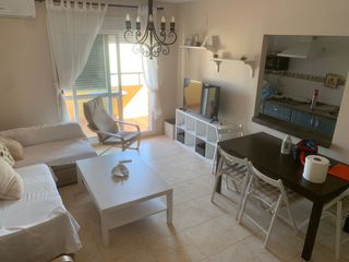 Miete Etagenwohnung in Avenida de la laguna 11. Ver descripcion completa alquiler  para temporada escolar (de se