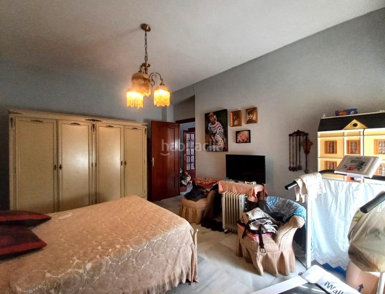 Foto 594308b6-fcce-48ff-8483-b2b459acb1a2. Chalet se vende chalet en urbanización “las pilas”, ?? en Valencina de la Concepción