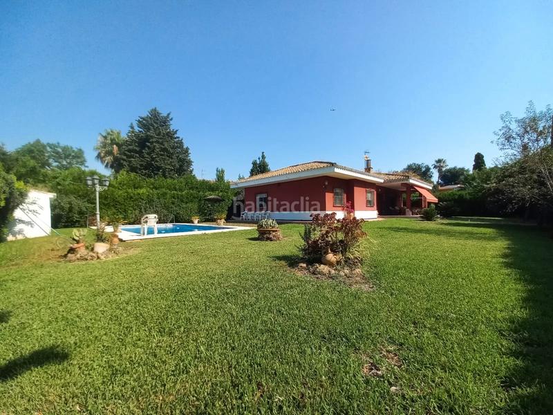 Foto 87fab170-25f2-49ef-988c-2f89482147aa. Chalet se vende chalet en urbanización “las pilas”, ?? en Valencina de la Concepción
