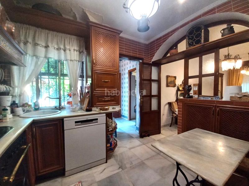 Foto 9fbb0e8f-fc8e-40cd-a76c-1b7d8372fd0d. Chalet se vende chalet en urbanización “las pilas”, ?? en Valencina de la Concepción