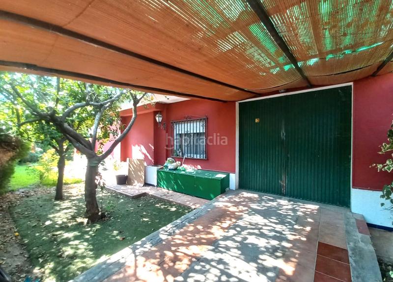 Foto d16fe345-ec2c-498b-b74e-93ac0f61a314. Chalet se vende chalet en urbanización “las pilas”, ?? en Valencina de la Concepción