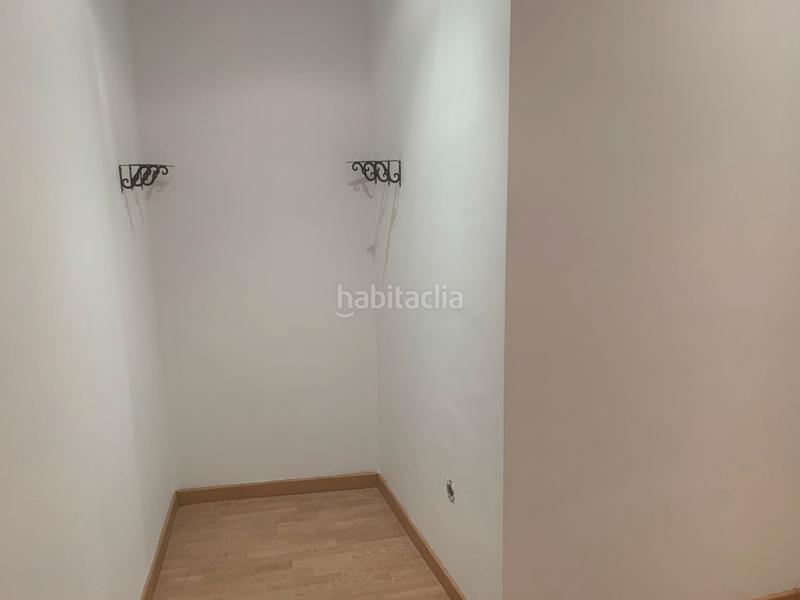 Foto 78c7c8ca-713d-4b73-827a-bfe762df14fa. Piso en calle Feria 33 se vende piso en calle Feria en Sevilla