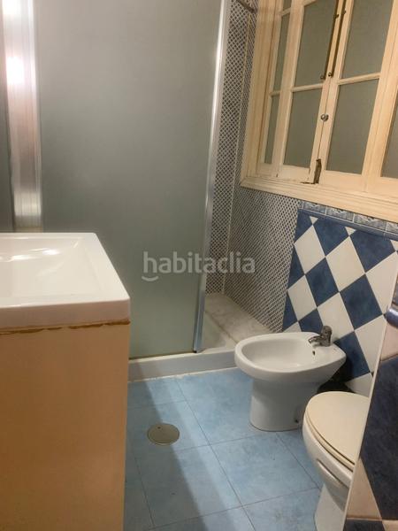 Foto a3d5a64d-3627-410f-9e2a-bcdf1c5b4750. Piso en calle Feria 33 se vende piso en calle Feria en Sevilla