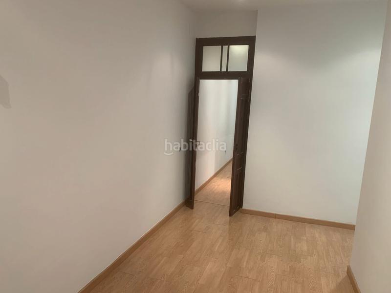 Foto fba46dcc-4303-4405-b915-0824ec6220cc. Piso en calle Feria 33 se vende piso en calle Feria en Sevilla