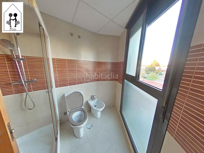 Foto e148223b-bbdb-4d52-939f-acb91d4fd90c. Dúplex amb calefacció aparcament a Arco Norte - Avda España Dos Hermanas