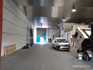 Nave industrial en Calle maraved 30. Se vende nave industrial en excelente estado  450 m + entreplan