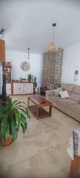 Foto c81174c5-542b-4353-9a7e-a6d9a71df966. Casa adossada amb calefacció aparcament a Almensilla