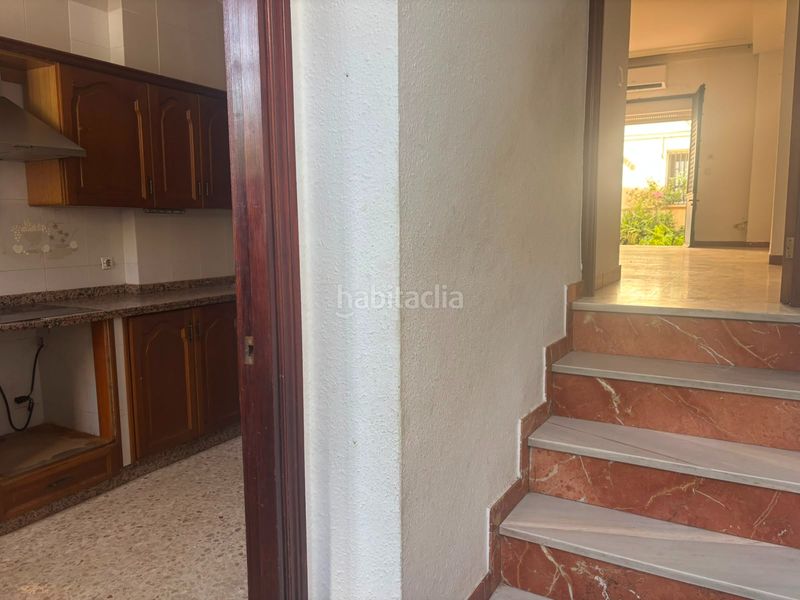 Foto 5b76bf83-1308-47e5-8542-169289618757. Casa adossada amb aparcament a San Julián Sevilla