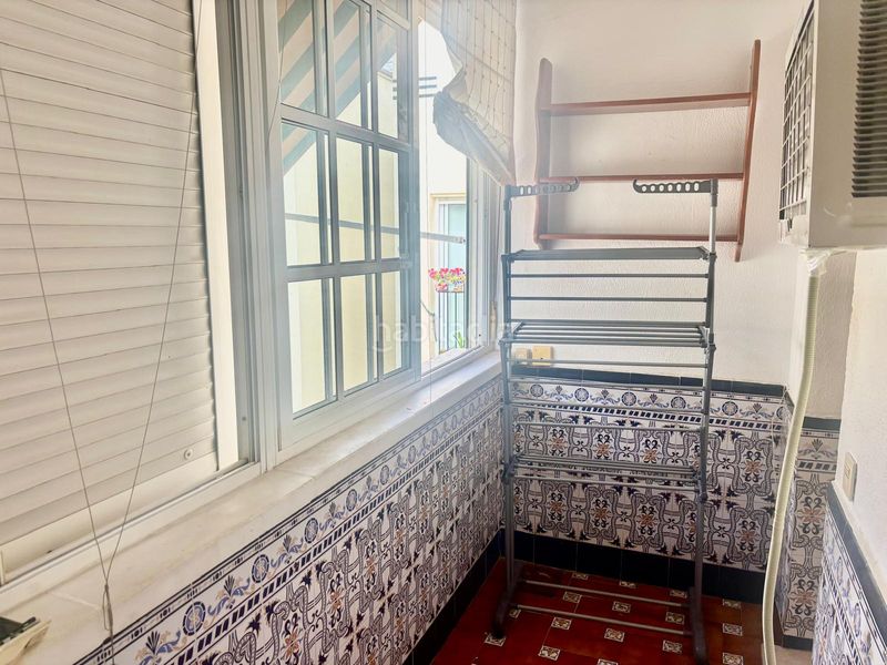 Foto a3f740ae-4204-4b8b-b377-e2fa387c30c6. Casa adossada amb aparcament a San Julián Sevilla