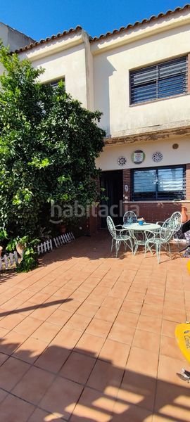 Foto a02b229c-2efd-42be-8115-b0227331cee9. Casa adossada amb calefacció aparcament a Almensilla