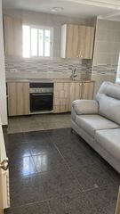 Lloguer Pis  Barriada de la paz calle a. Piso en alquiler en utrera 4ª planta sin ascensor