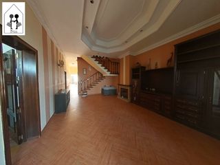 Xalet  Calle nueva. Se vende casa en brenes