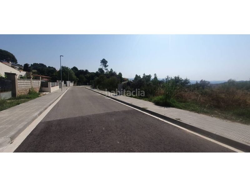 Foto 64204485-1f92-41dd-94f1-a4c8952aed01. Terreno residencial en calle josep plá 98 parcela en venta , urbanización ca lenric de calafell en Castellgalí