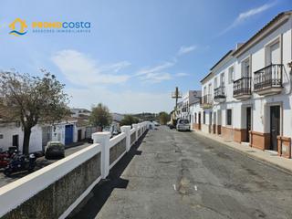 Terreny residencial a Cartaya. Amplio solar  urbano en calle gavia de cartaya