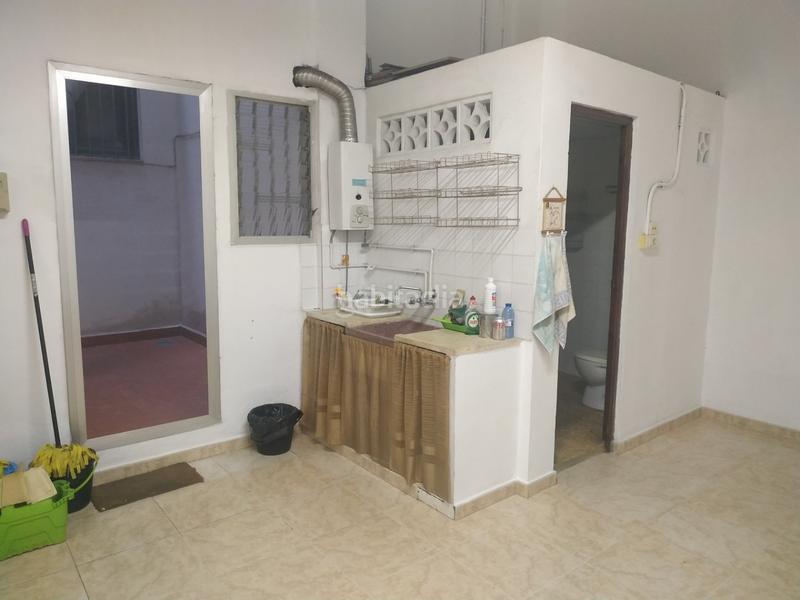 Foto 10ca3449-272b-4ee5-90d5-f9072182ab76. Alquiler local comercial  diáfano en calle principal y comercial en Almàssera