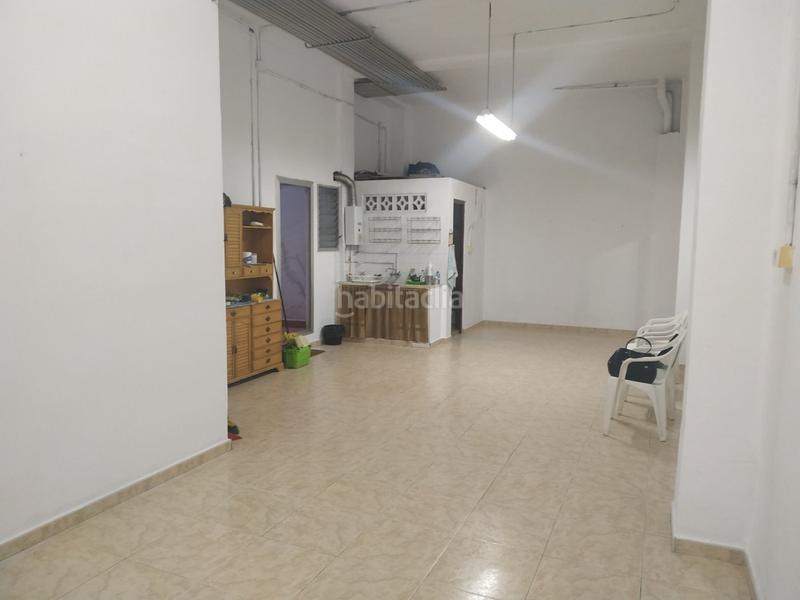 Foto 75bf6ff0-b13d-4fdb-966a-2753a806ae78. Alquiler local comercial  diáfano en calle principal y comercial en Almàssera