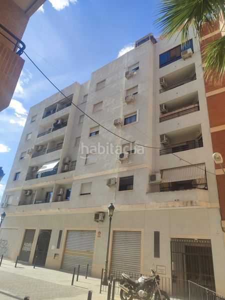 Foto 3b8dfd6a-1eea-4b9d-a280-bcc9ef581bfb. Flat with heating in Cardenal Benlloch Mislata