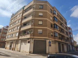 Pis  Calle sierra de espadán. Vivienda de 110m2 con 3 dormitorios y ascensor. aire acon x cond