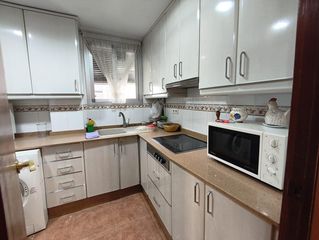 Etagenwohnung in Almàssera. Vivienda de 4 dorm, ascensor y reformada