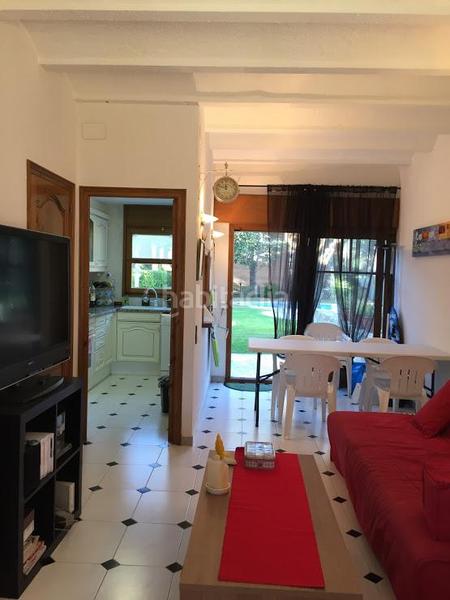 Foto ad2dd182-67c8-4ac6-806c-cc75318b76af. Casa adosada casa unifamiliar con piscina alquilada 2026 en Calonge