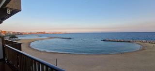 Apartament  De josep mundet. Dispierta con el sonido del mar piso  parking