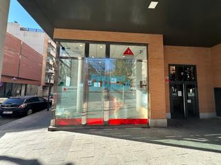 Local commercial  Carrer de frida kahlo. Local com. en venta en paseo - prim, 3 despachos.
