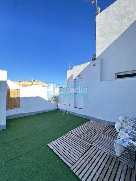 Foto a92eeabc-d46b-4d84-963c-ed267f54ef79. Casa amb calefacció a Canonja (la)