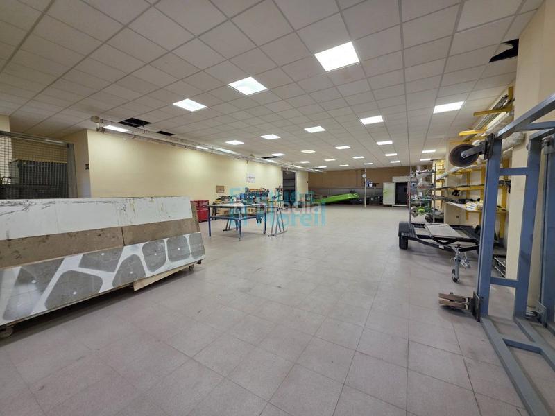 Foto 0c1d31ad-94ac-4619-aeb1-f7ecfa1d8a37. Lloguer nau industrial a Llevant Reus