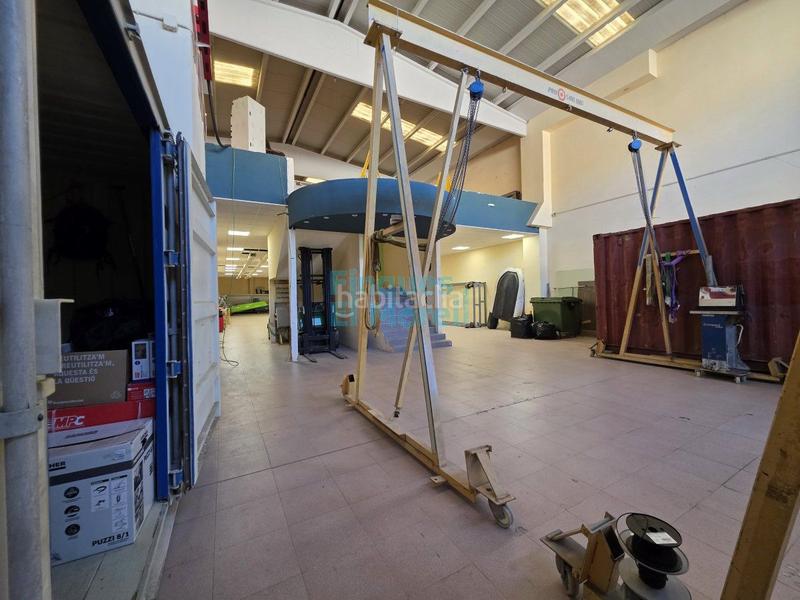 Foto 202c5e77-32c1-4e39-8451-a6a699d212bf. Lloguer nau industrial a Llevant Reus