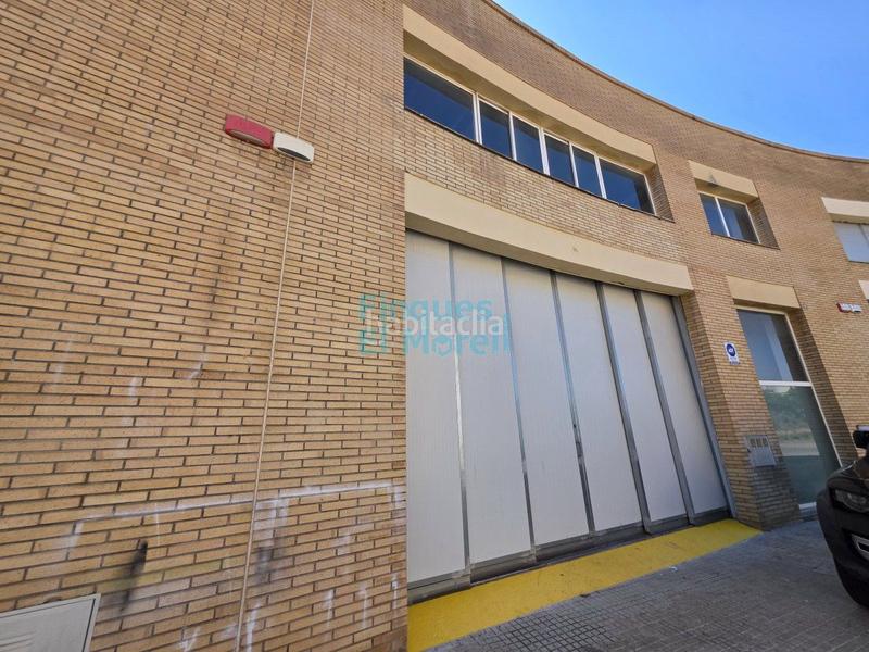 Foto db8c38fe-bf6b-4e01-aabd-b2ea602d8404. Lloguer nau industrial a Llevant Reus
