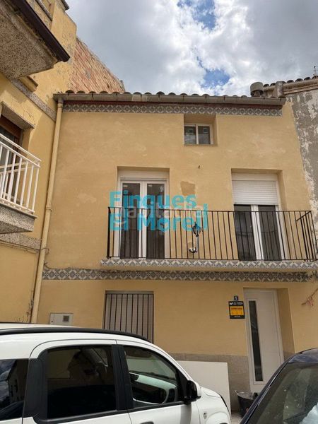 Foto 358c242f-ff85-45c4-81c1-c64165bde8dd. Casa  en venta , 3 dormitorios. en Agramunt