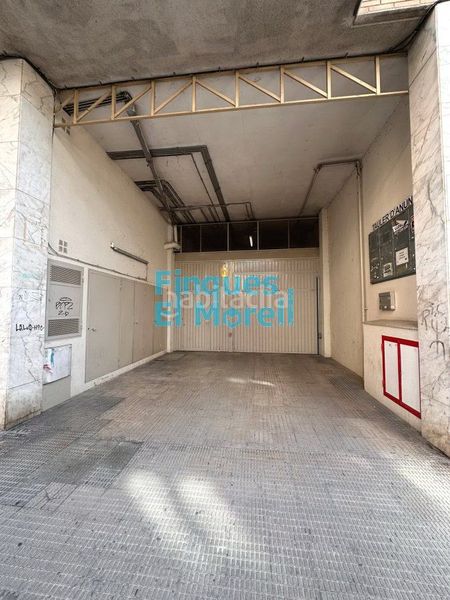 Foto 7bd6d880-932a-4950-ae44-109dbc3e4169. Aparcament cotxe a Ponent Reus