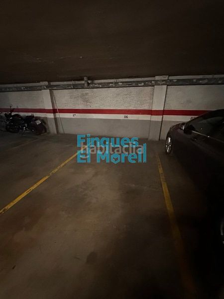 Foto 81712d43-16b8-4803-a2b5-43429970ce2d. Aparcament cotxe a Ponent Reus