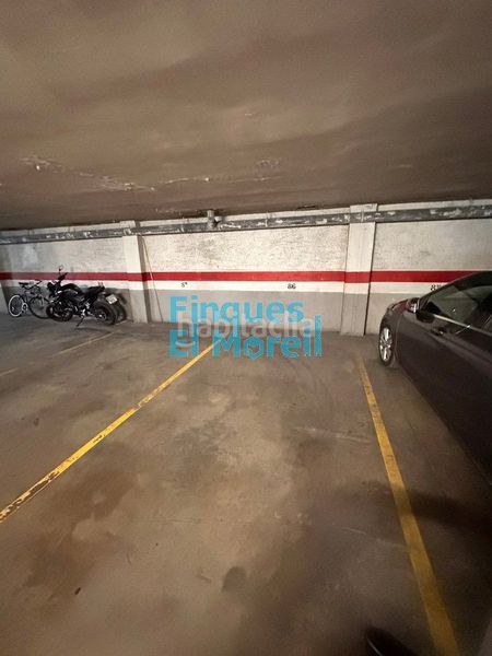 Foto d5cd6ff0-6c9b-4910-8974-3e7aedd6c01c. Aparcament cotxe a Ponent Reus
