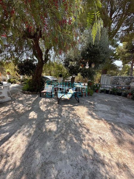 Foto 30a15fe4-6188-4dd6-a851-679f9755019a. Casa amb aparcament a Aleixar (L´)