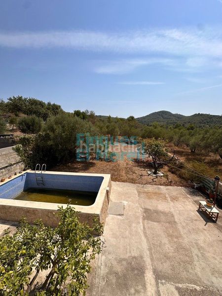 Foto a99141dd-74da-46d4-9f63-e291b51e46fc. Casa amb aparcament a Aleixar (L´)