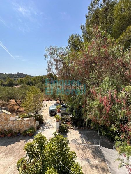 Foto cd71f0ae-671d-43f3-b1e5-8f7fb28e91b4. Casa amb aparcament a Aleixar (L´)
