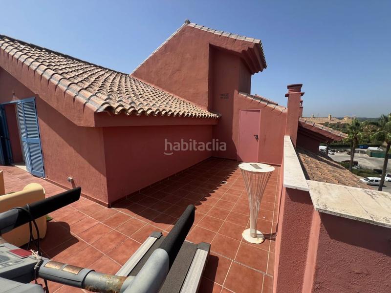 Foto 4cca8b8d-8303-45fb-8f61-167c120b4275. Àtic a avenida de la marina 1 a puerto de Sotogrande-la marina Sotogrande