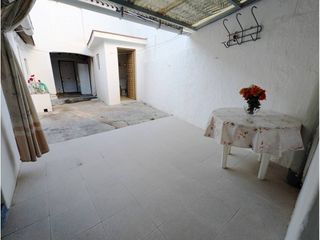 Casa a Calle casares 1. Casa en casco antiguo, centro de estepona